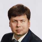 Максим Шарапов